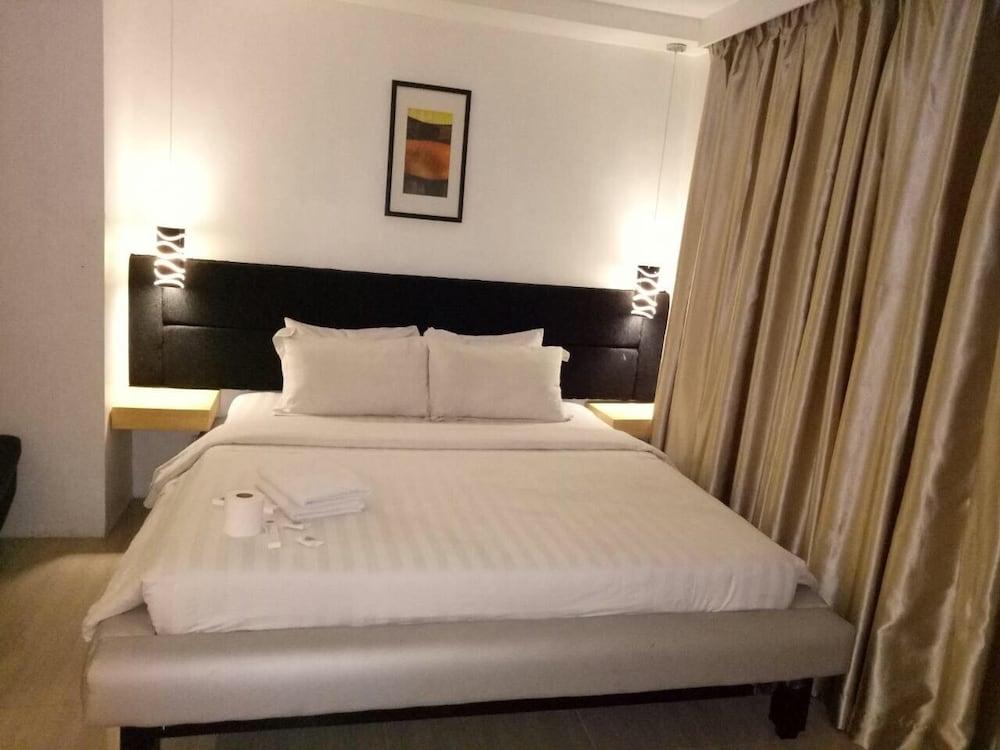 Dragonlink Suites Makati City Exterior foto